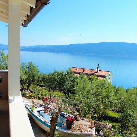 Apartmani Klaudija Валун Екстериор снимка