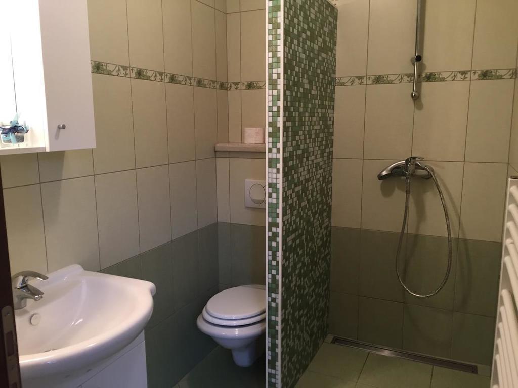 Apartmani Klaudija Валун Екстериор снимка